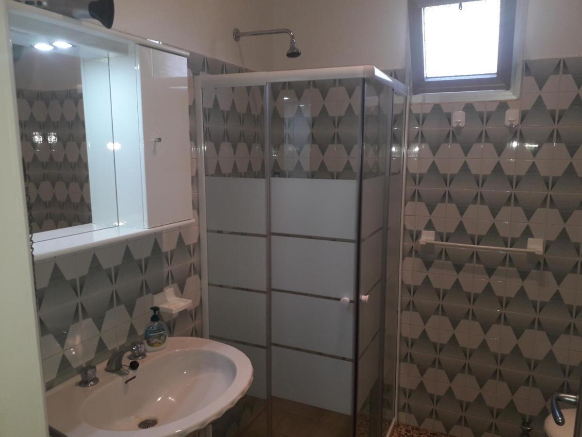 Casa Vacanza "Lo Vita" Appartamento "Alessia" Galatina Collemeto Bagian luar foto